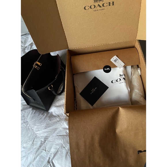 COACH Channing Carryall - Picture 14 of 15